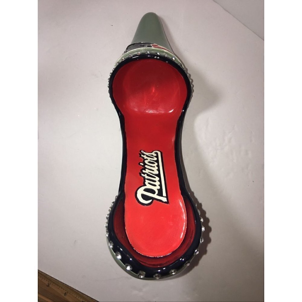 New England Patriots High Heel Shoe Wine Bottle Holder NFL Football Party - Picture 5 of 6